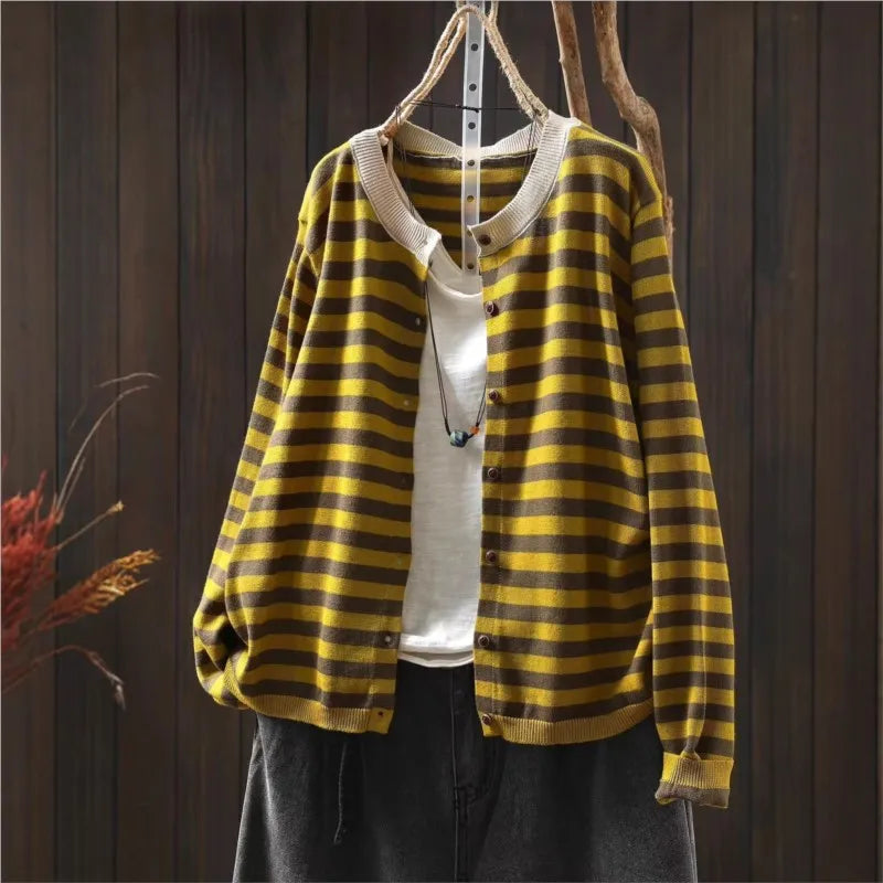 Cecilie™ | Retro Casual O-hals Stribet Top med Knapper