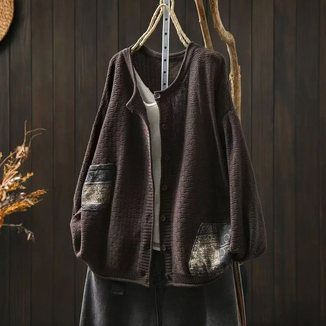 Kirstine™ | Casual Strikket O-hals Patchwork Sweater med Knapper
