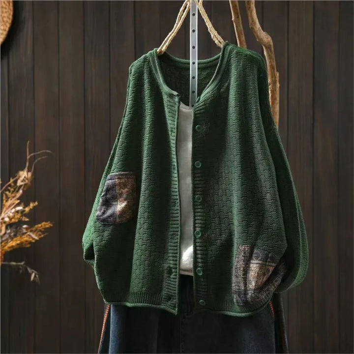 Kirstine™ | Casual Strikket O-hals Patchwork Sweater med Knapper