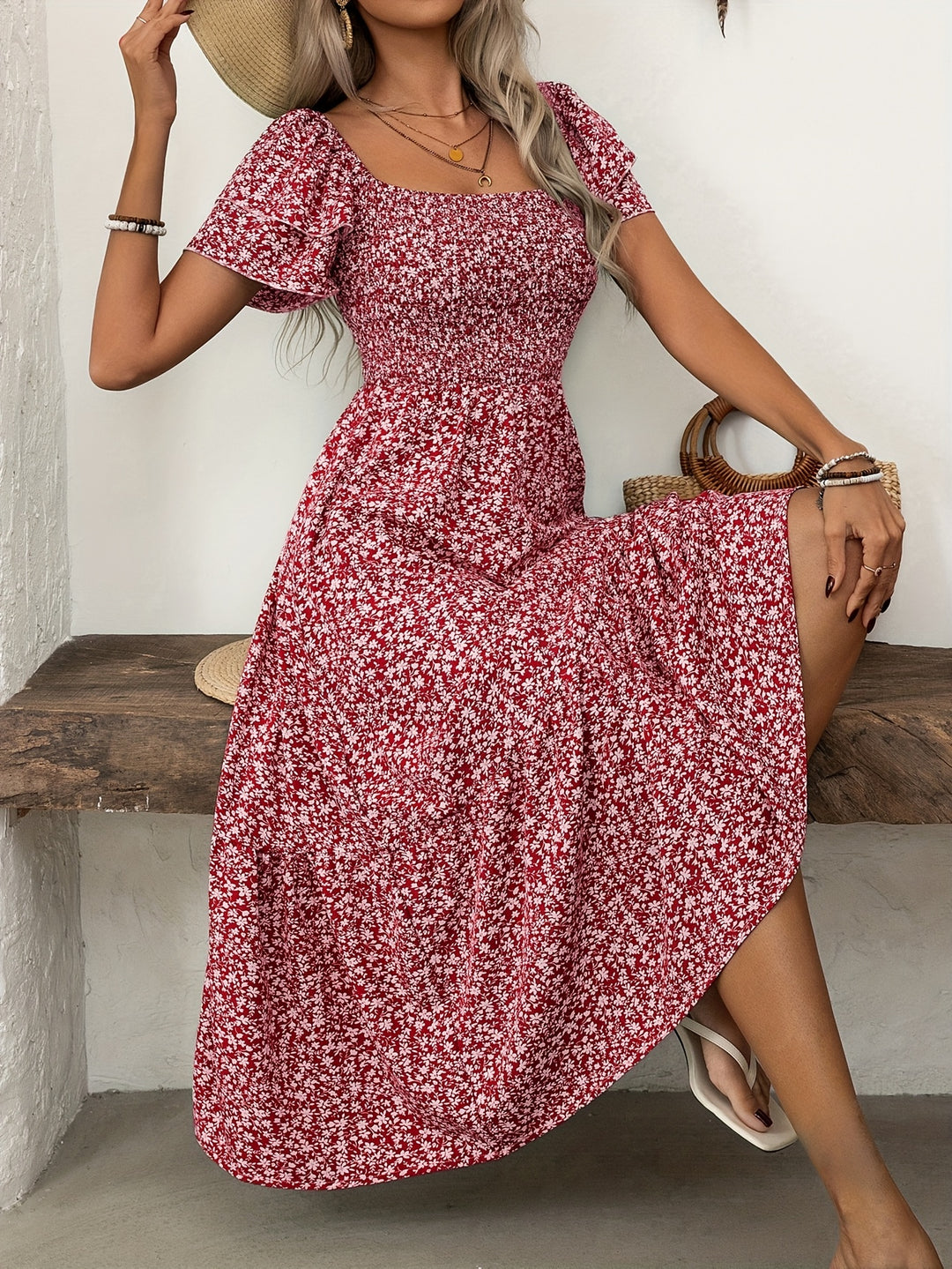 Ebba™ | Elegant Midi Kjole med Blomstermønster og Flæser