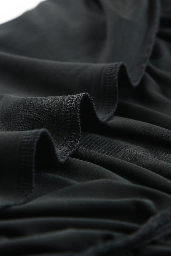 Asta™ | Elegant Ensfarvet Bodycon Kjole med Ruching